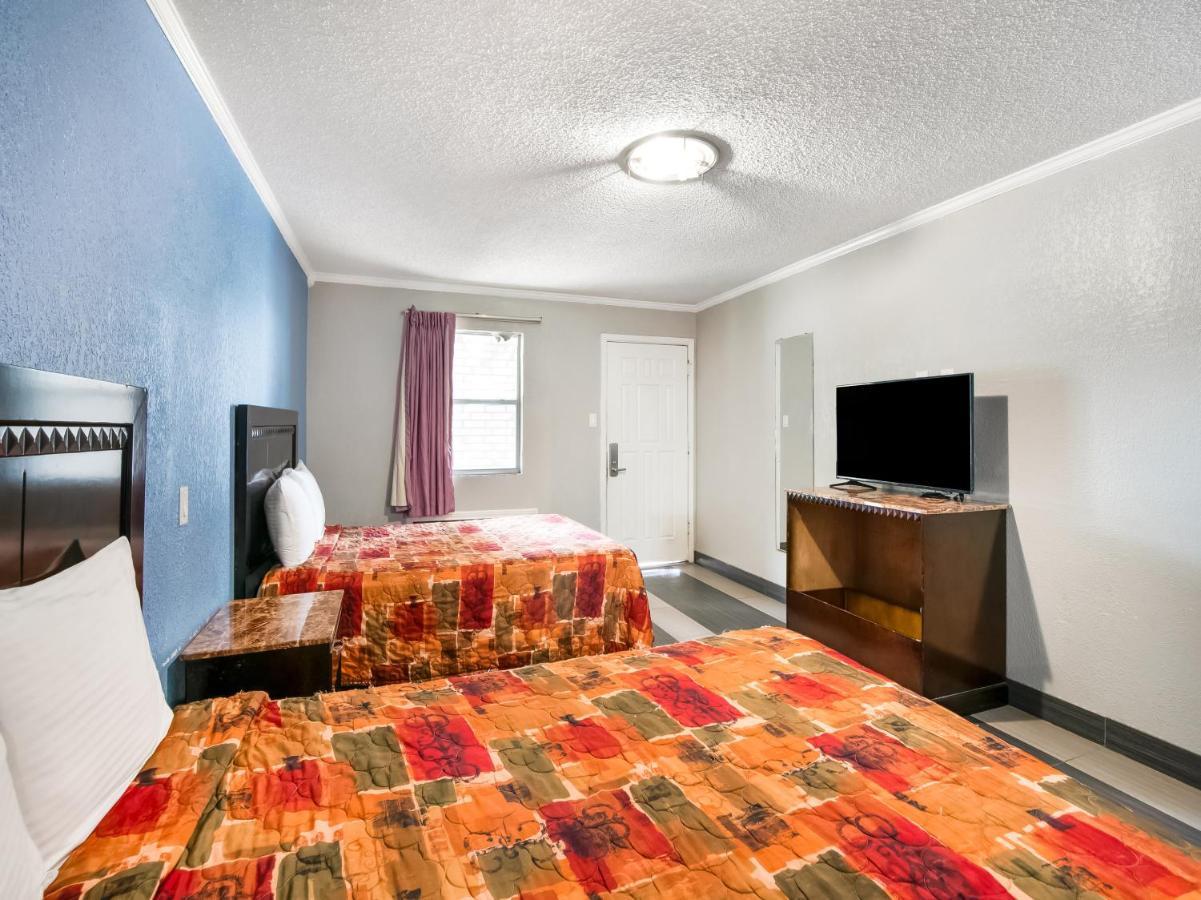 Oyo Hotel Houston I-69 & I-610 Екстериор снимка