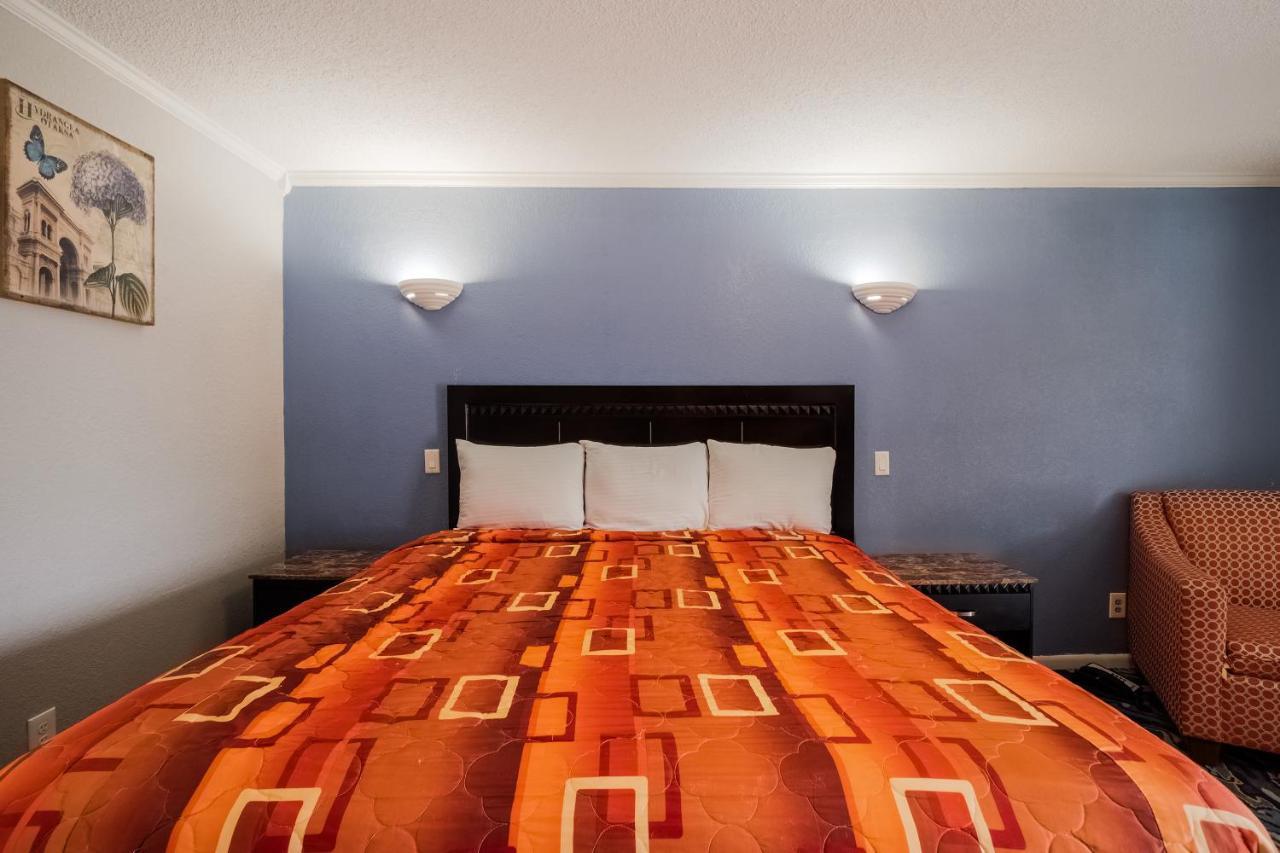 Oyo Hotel Houston I-69 & I-610 Екстериор снимка