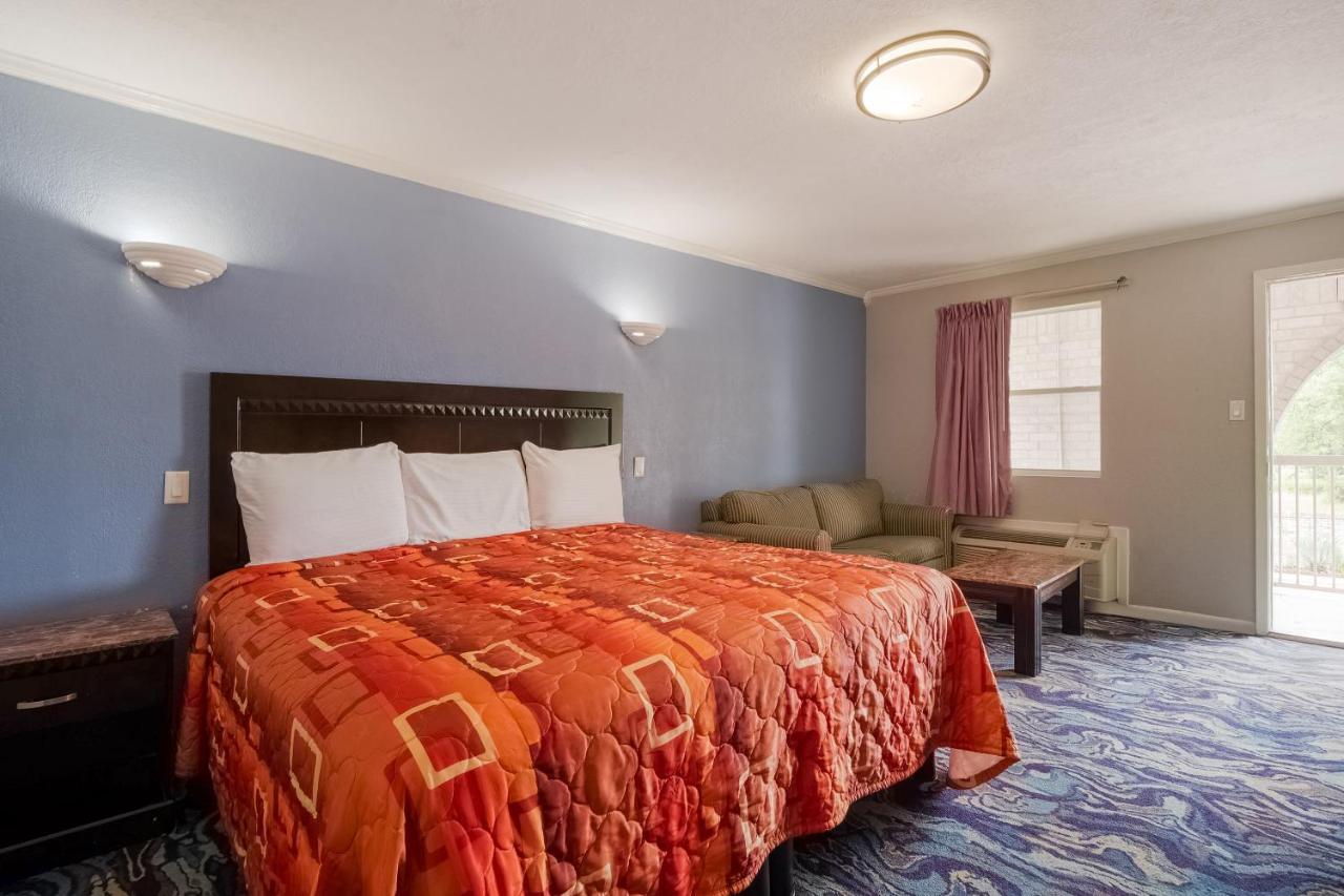 Oyo Hotel Houston I-69 & I-610 Екстериор снимка